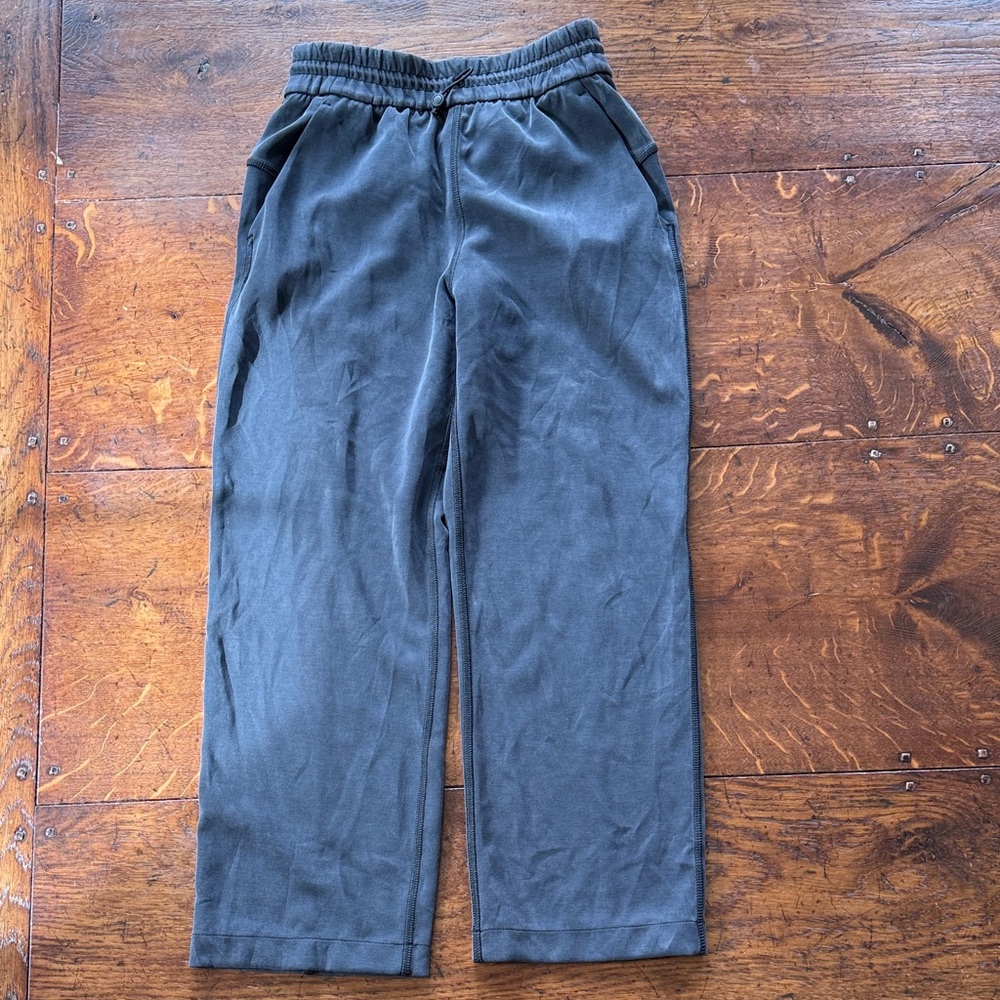 lululemon softstreme drawcord straight crop pant black